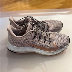 Nike Blush and White Athletic Shoes with Breathable Mesh